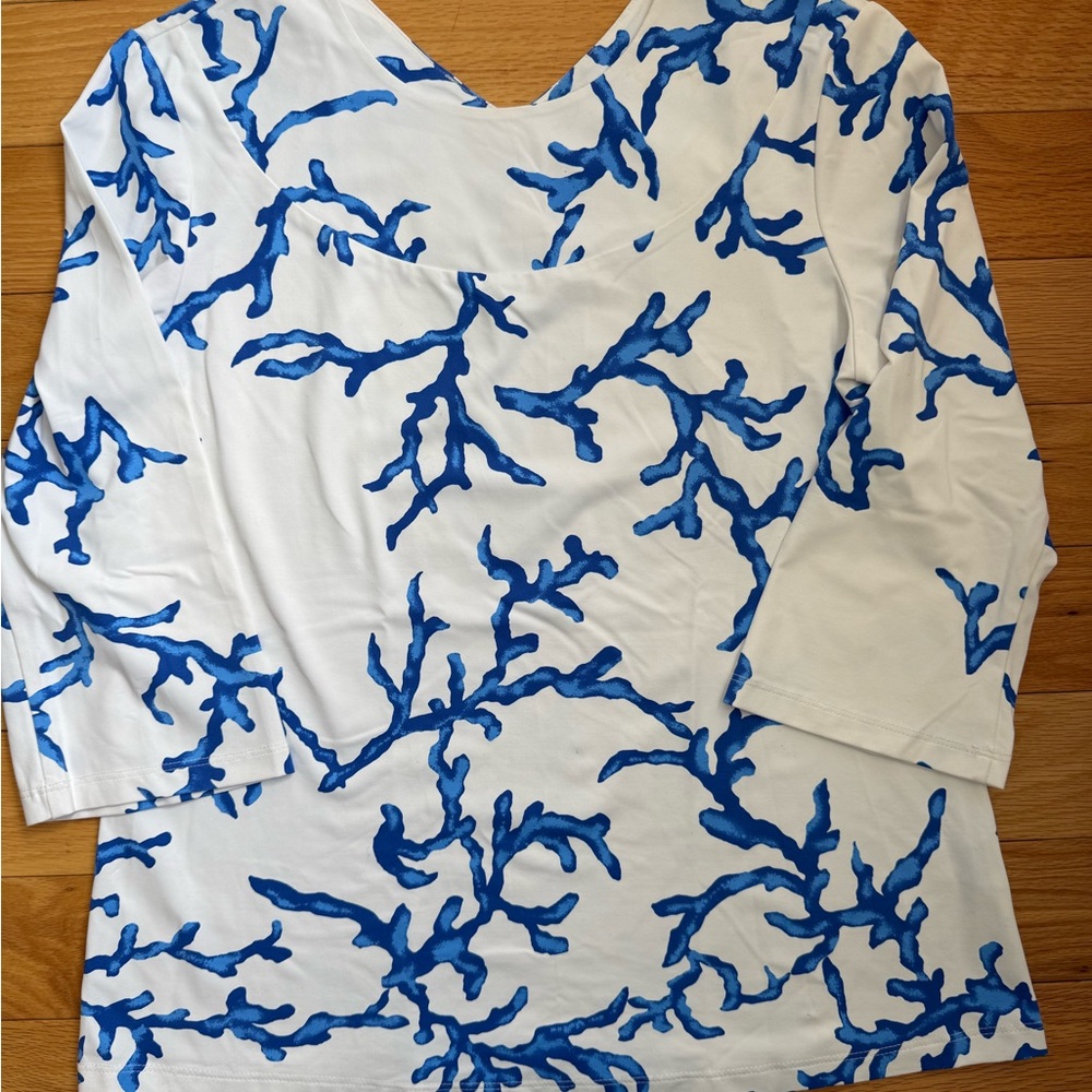 J. McLaughlin Blue and White Patterned Top